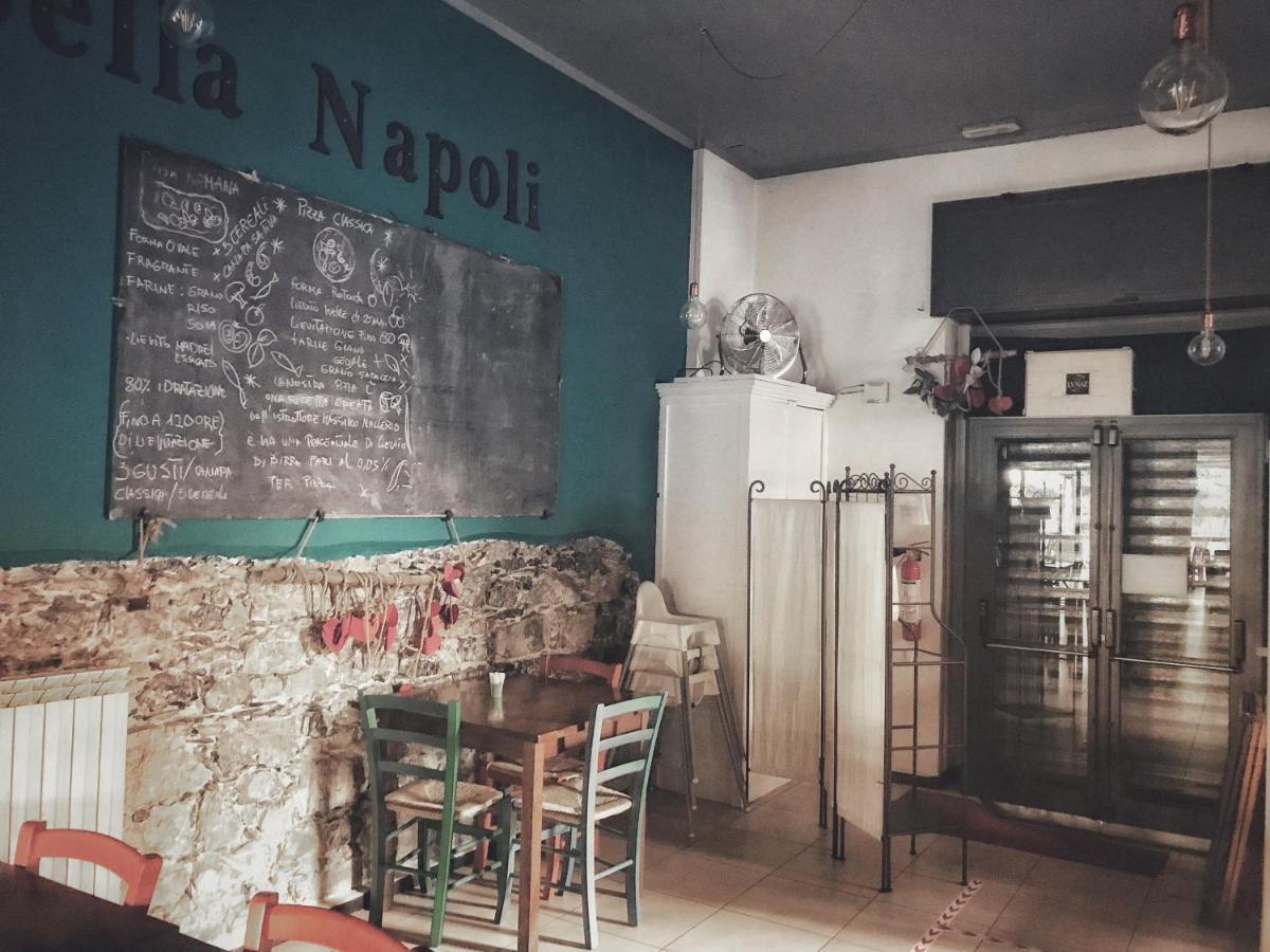 Bella Napoli Guesthouse Trattoria Pizzeria La Spezia Exterior foto