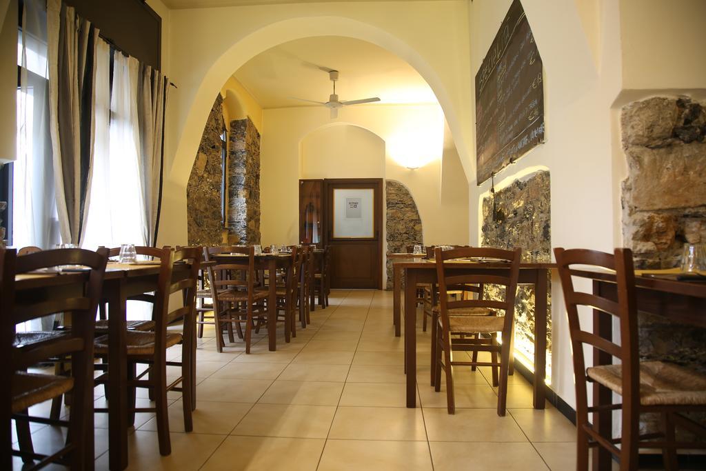 Bella Napoli Guesthouse Trattoria Pizzeria La Spezia Exterior foto